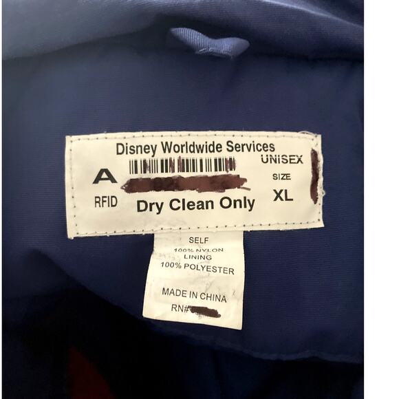 Disneyland Ski Jacket Cast Member Anorak Unisex XL Quilted Blue Red Theme Park - Picture 2 of 9